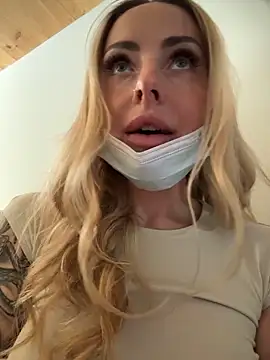 EmaSalis online show from March 2026 01:22:01 PM