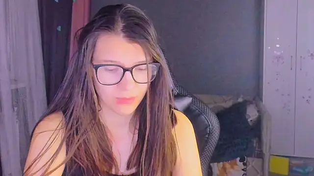 MollyLollipop online show from March 2026 05:52:01 PM