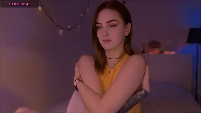 Snapshot of LilyFarey chatting on September 2025 08:54:01 PM LilyFarey online show from September 2025 08:54:01 PM