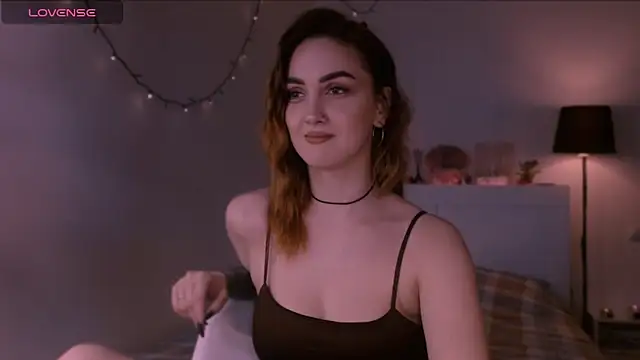 Snapshot of LilyFarey chatting on October 2025 06:41:02 PM LilyFarey online show from October 2025 06:41:02 PM