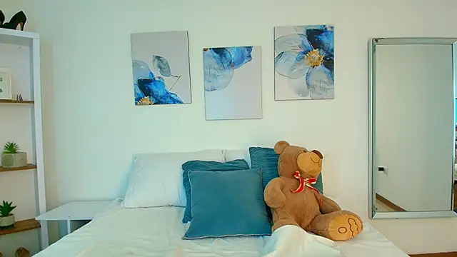 Snapshot of Isabella_Harley chatting on March 2026 01:28:01 PM Isabella Harley online show from March 2026 01:28:01 PM