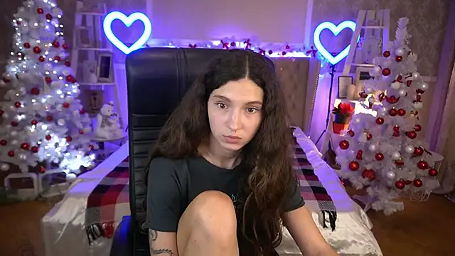 BabyFlowerr online show from December 2024 02:01:02 AM