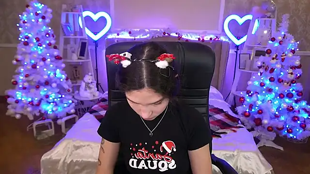 BabyFlowerr online show from December 2024 10:48:02 PM