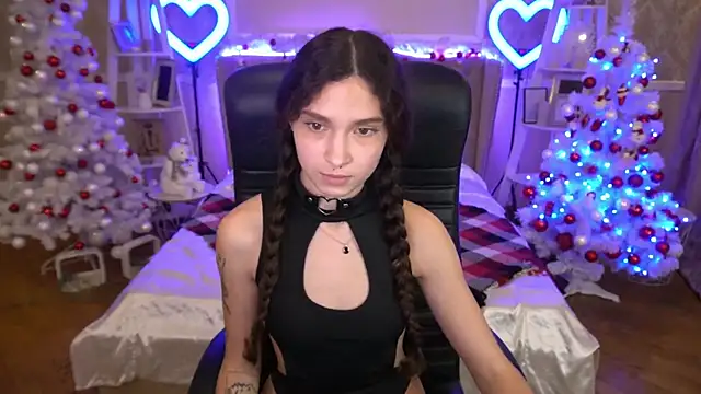 BabyFlowerr online show from December 2024 05:37:01 AM