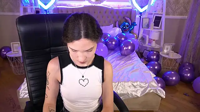 BabyFlowerr online show from January 2025 08:15:01 PM