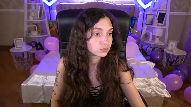BabyFlowerr online show from January 2025 02:58:01 AM