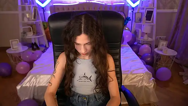 BabyFlowerr online show from January 2025 08:07:02 PM