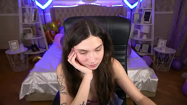 BabyFlowerr online show from January 2025 10:49:02 PM