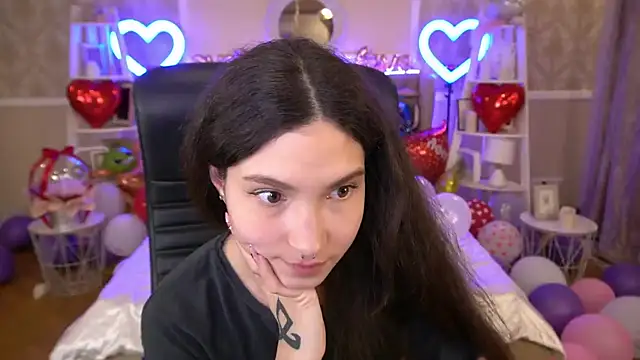 BabyFlowerr online show from February 2025 10:58:01 PM