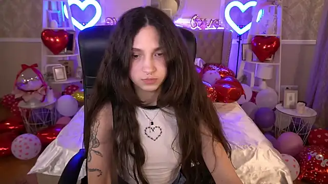 BabyFlowerr online show from February 2025 04:41:02 AM