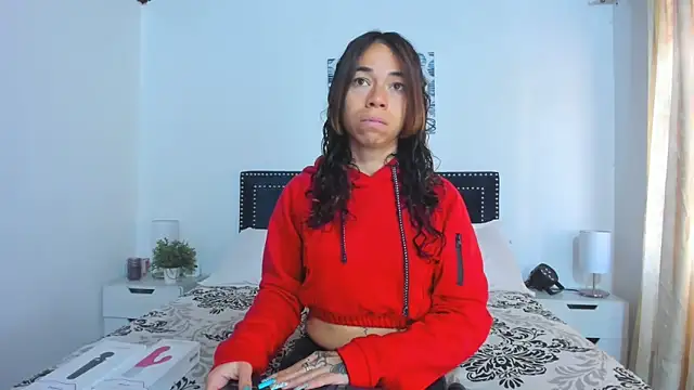 ZulyMichels online show from March 2025 12:41:01 PM