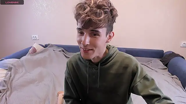 James Mills online show from February 2025 09:33:02 PM