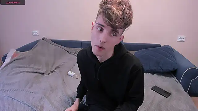 James Mills online show from March 2025 09:40:02 PM