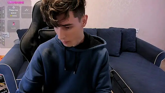 James Mills online show from September 2025 08:09:01 PM