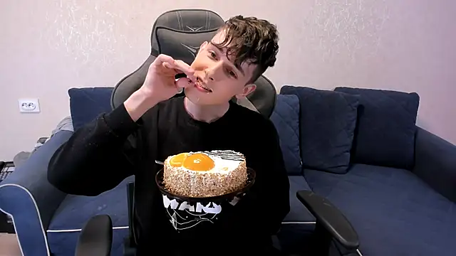 James Mills online show from November 2025 07:24:01 PM