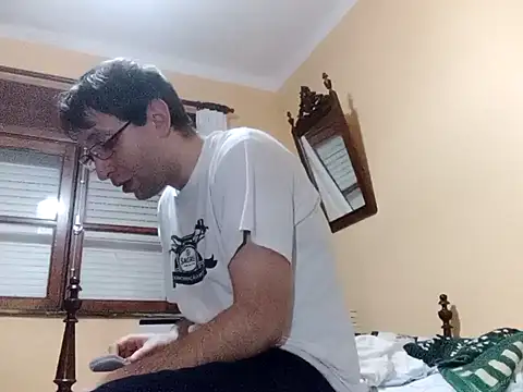 Snapshot of White_rabbit_ chatting on December 2024 09:02:01 PM White rabbit online show from December 2024 09:02:01 PM