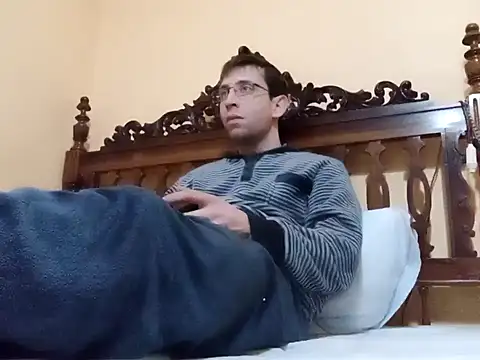 Snapshot of White_rabbit_ chatting on January 2025 11:45:02 PM White rabbit online show from January 2025 11:45:02 PM