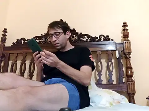 Snapshot of White_rabbit_ chatting on September 2025 03:23:02 PM White rabbit online show from September 2025 03:23:02 PM