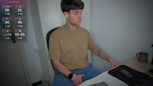 HonestAndrew online show from April 2026 07:06:01 PM