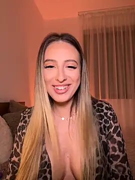 Eva Ryen online show from October 2025 04:47:02 PM