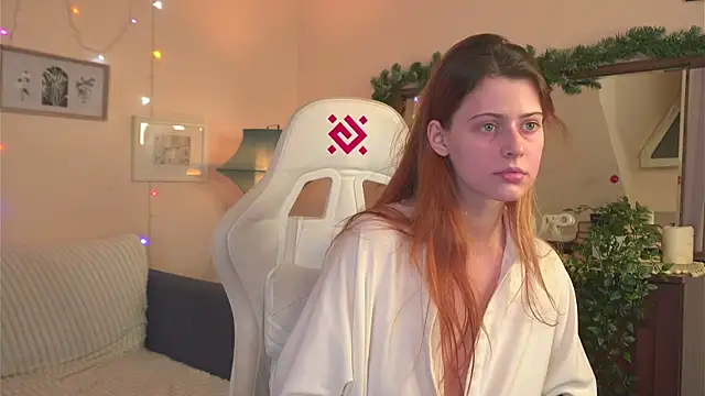 doll lesli online show from December 2024 02:49:01 PM