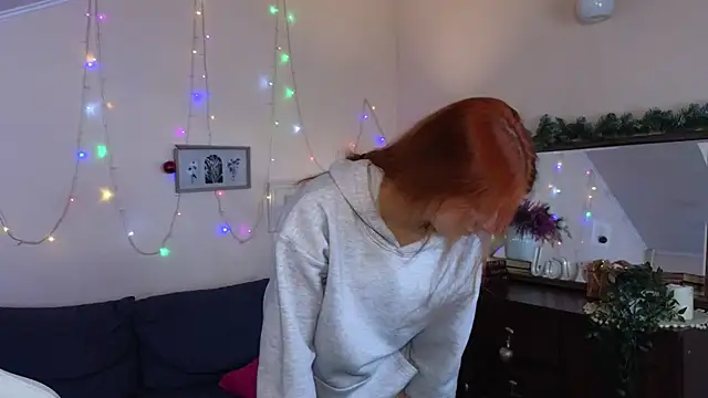 doll lesli online show from January 2025 04:00:01 PM