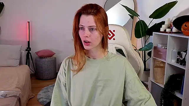 doll lesli online show from October 2025 09:30:01 AM