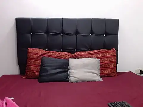 Violette Adams online show from February 2025 12:27:01 PM