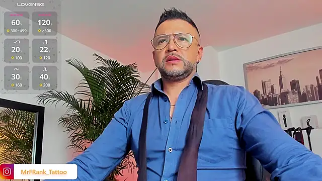 Snapshot of MrFrank_tattoo chatting on December 2024 02:48:02 PM MrFrank tattoo online show from December 2024 02:48:02 PM