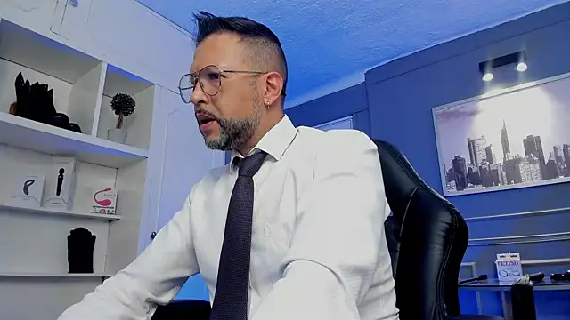 Snapshot of MrFrank_tattoo chatting on March 2025 02:21:02 PM MrFrank tattoo online show from March 2025 02:21:02 PM