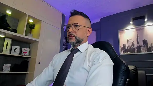 MrFrank tattoo online show from November 2025 12:05:02 PM