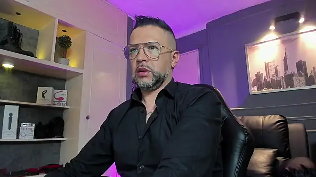 Snapshot of MrFrank_tattoo chatting on February 2026 10:30:01 AM MrFrank tattoo online show from February 2026 10:30:01 AM