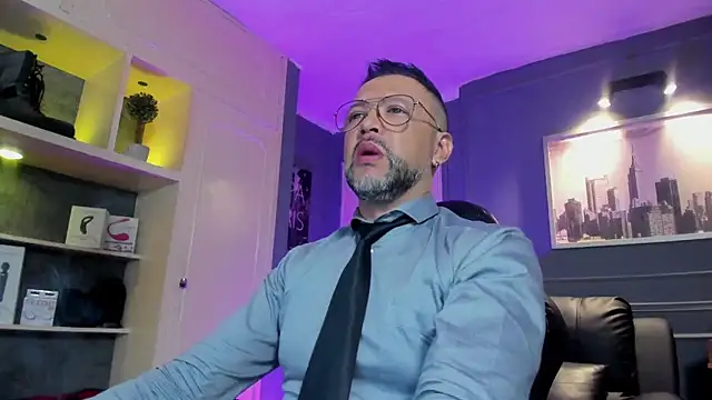 Snapshot of MrFrank_tattoo chatting on February 2026 10:31:01 AM MrFrank tattoo online show from February 2026 10:31:01 AM