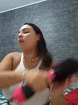 LizzRouse online show from December 2025 05:06:02 PM