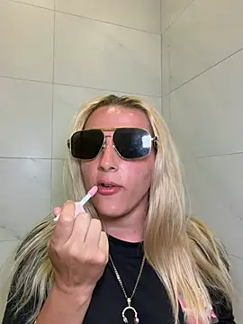 Strongqueen online show from June 2026 08:31:02 PM