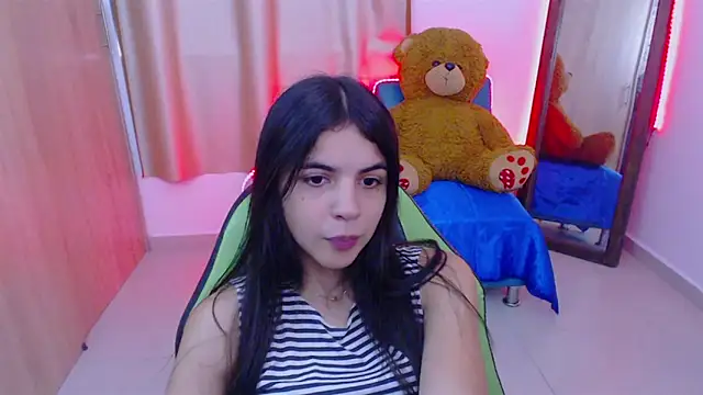  elenna online show from February 2025 05:51:01 PM