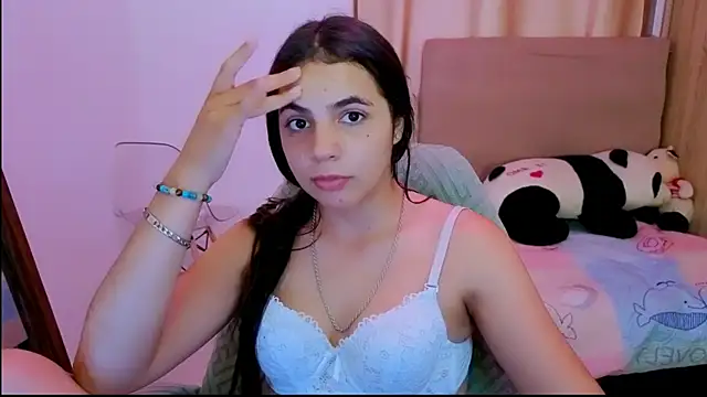  elenna online show from April 2026 07:08:02 PM