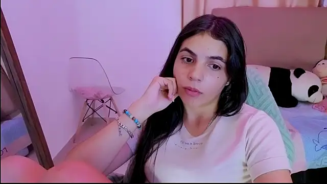  elenna online show from April 2026 09:39:33 PM