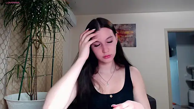 Snapshot of Kristal898 chatting on April 2026 05:55:01 PM Kristal898 online show from April 2026 05:55:01 PM