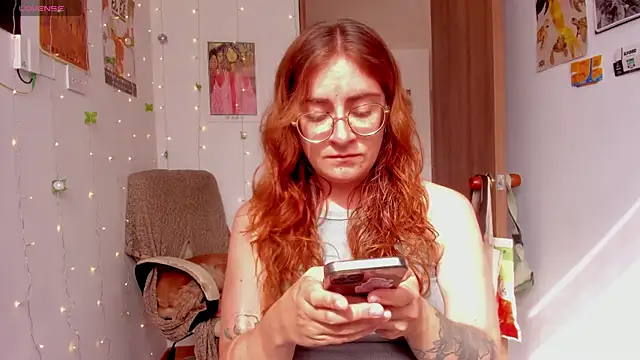 linda giggle online show from September 2025 01:37:01 PM