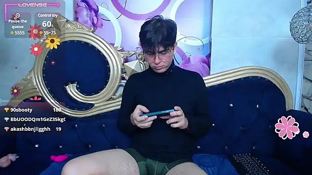 noahot08 online show from February 2025 02:46:01 PM