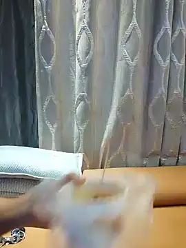 Snapshot of guozuo chatting on July 2026 01:43:02 PM guozuo online show from July 2026 01:43:02 PM
