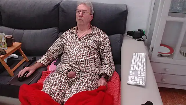 Nudelschwanz online show from February 2025 06:51:01 AM