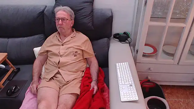 Nudelschwanz online show from February 2025 10:26:02 PM