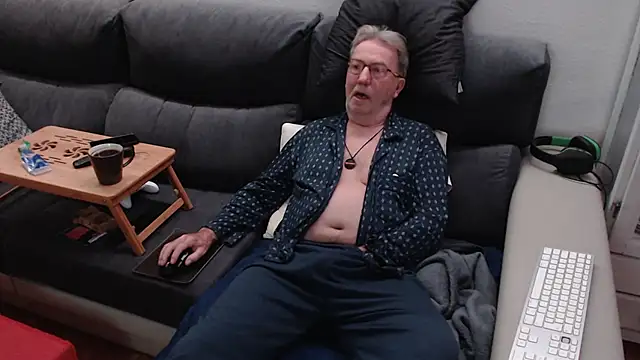 Nudelschwanz online show from March 2025 05:46:02 AM