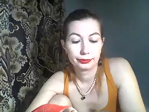 Snapshot of Olesja chatting on March 2025 06:30:01 PM Olesja online show from March 2025 06:30:01 PM