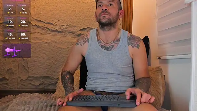 Snapshot of jonathan_rivers chatting on July 2026 08:11:02 PM jonathan rivers online show from July 2026 08:11:02 PM