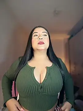Snapshot of cami_ortiz__ chatting on May 2026 05:36:01 AM cami ortiz online show from May 2026 05:36:01 AM