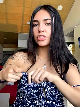 DaphneUwu online show from December 2024 02:16:01 PM