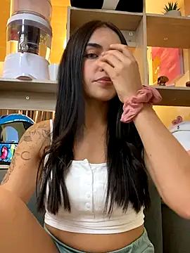 DaphneUwu online show from October 2025 01:14:02 AM